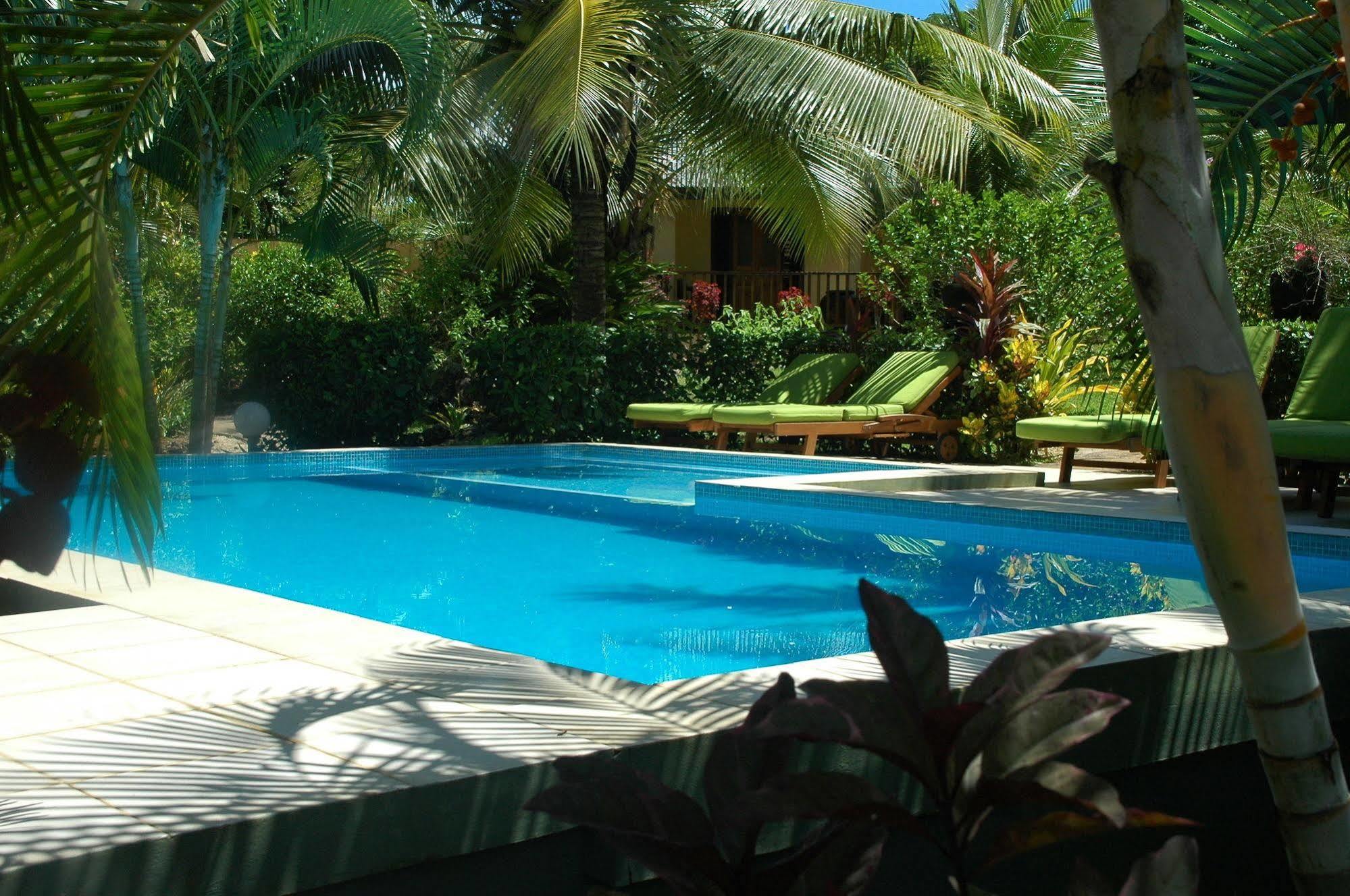 Mangoes Resort Port Vila Exterior foto