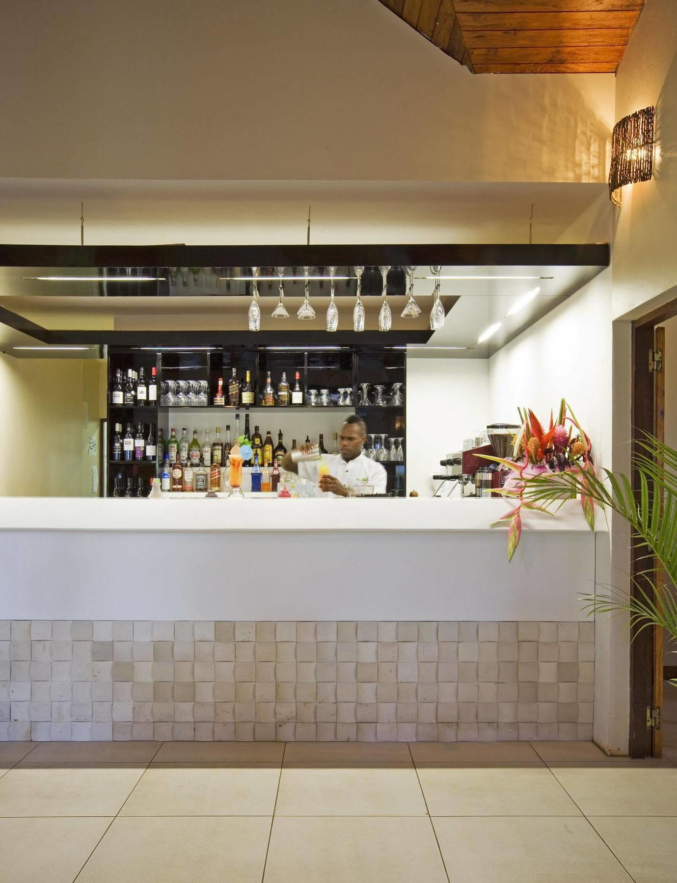 Mangoes Resort Port Vila Exterior foto